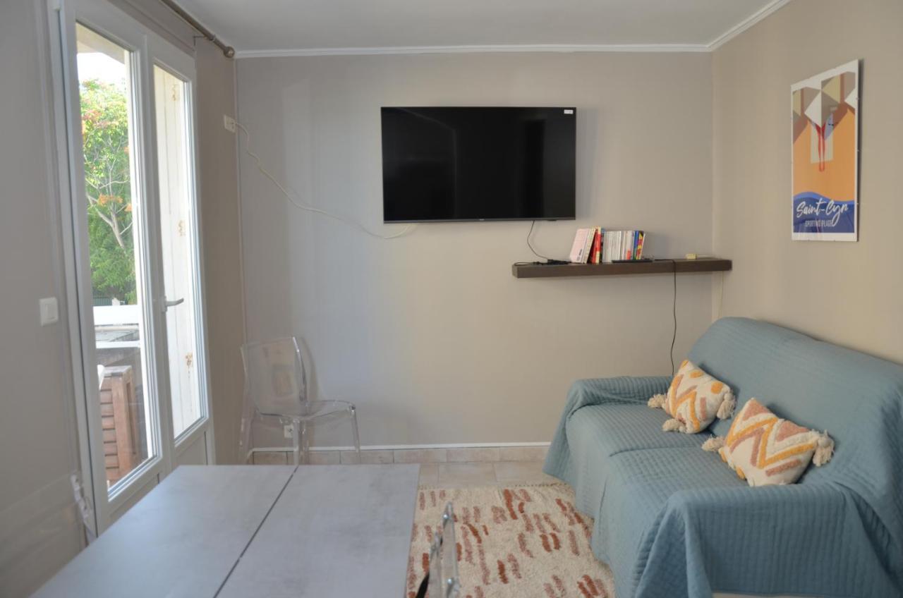 Les Pieds Dans L'Eau Apartment Saint-Cyr-sur-Mer Luaran gambar