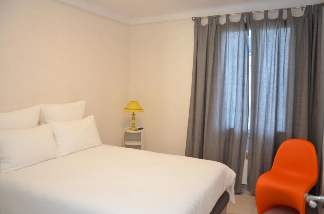 Les Pieds Dans L'Eau Apartment Saint-Cyr-sur-Mer Luaran gambar