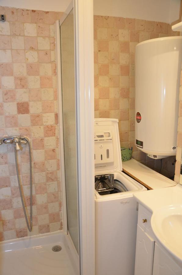Les Pieds Dans L'Eau Apartment Saint-Cyr-sur-Mer Luaran gambar